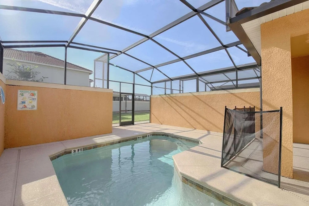3085 Paradise Palms