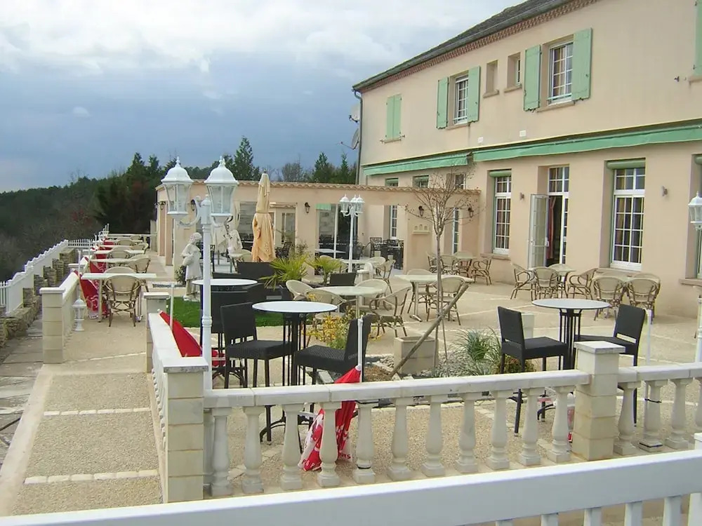 LOGIS HÔTEL RESTAURANT SPA Les BALCONS DE LESPERANCE