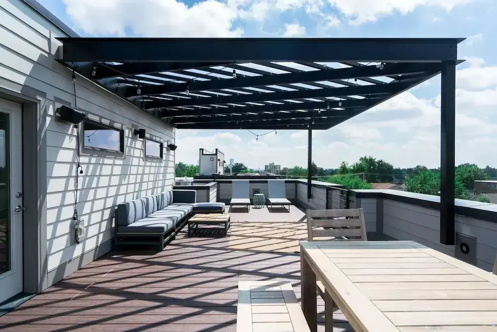 Regal Rooftop Retreat Rise Above the Ordinary