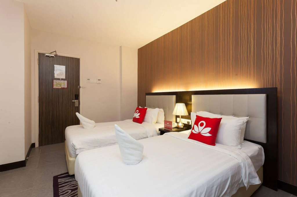 ZEN Rooms Near SOGO