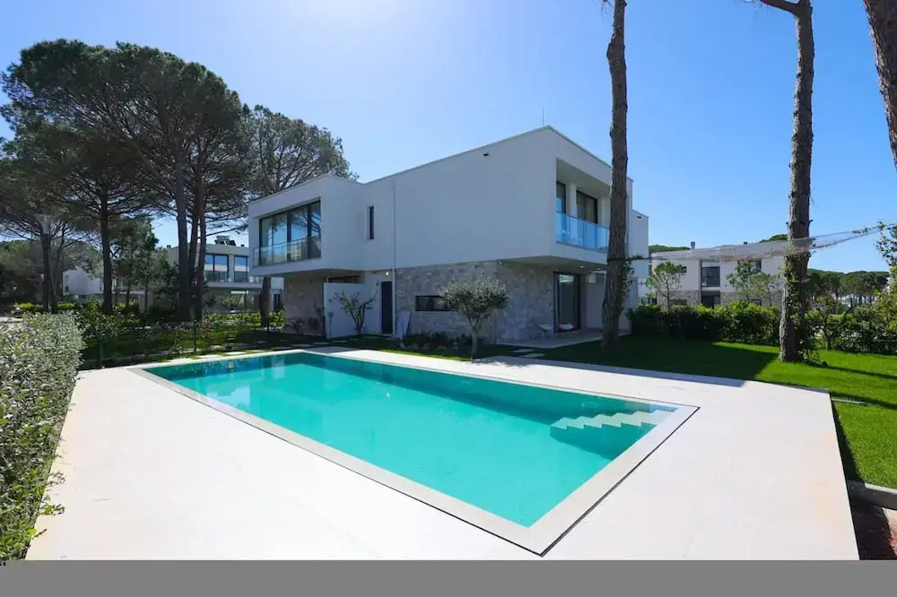 Sanpietro Vacation Villa 002
