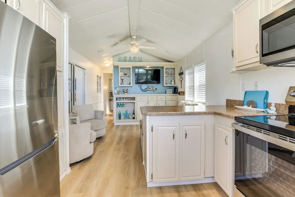 3 Mi to Nokomis Beach: Resort Home in Florida