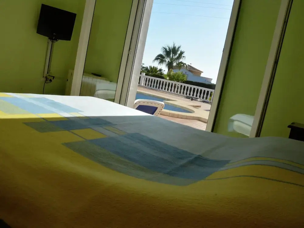 Spacious Villa With Private Swimming Pool in Ambolo