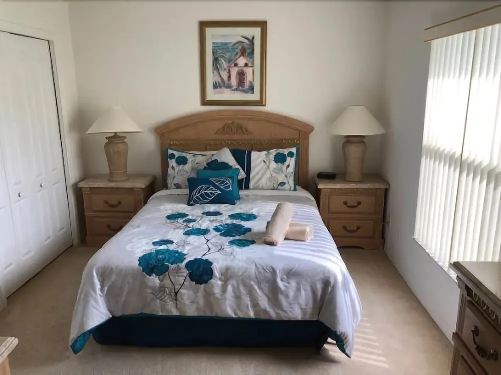 Stunning 4 bed Villa With South Facing Pool and spa With no Immediate Rear Neighbours - 370