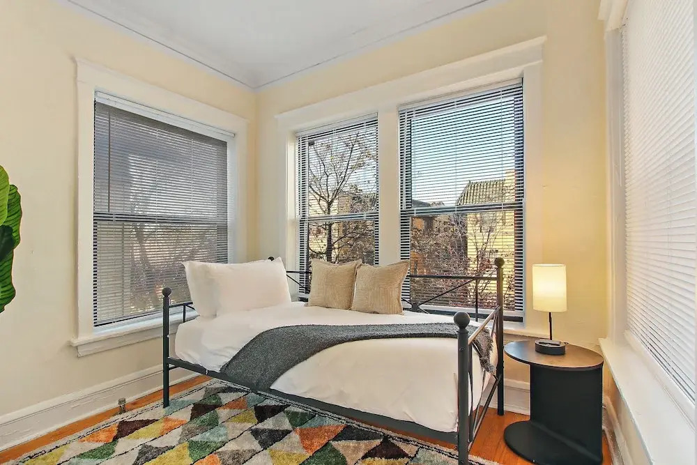 Cozy & Inviting 2BR - Sunnyside 3F