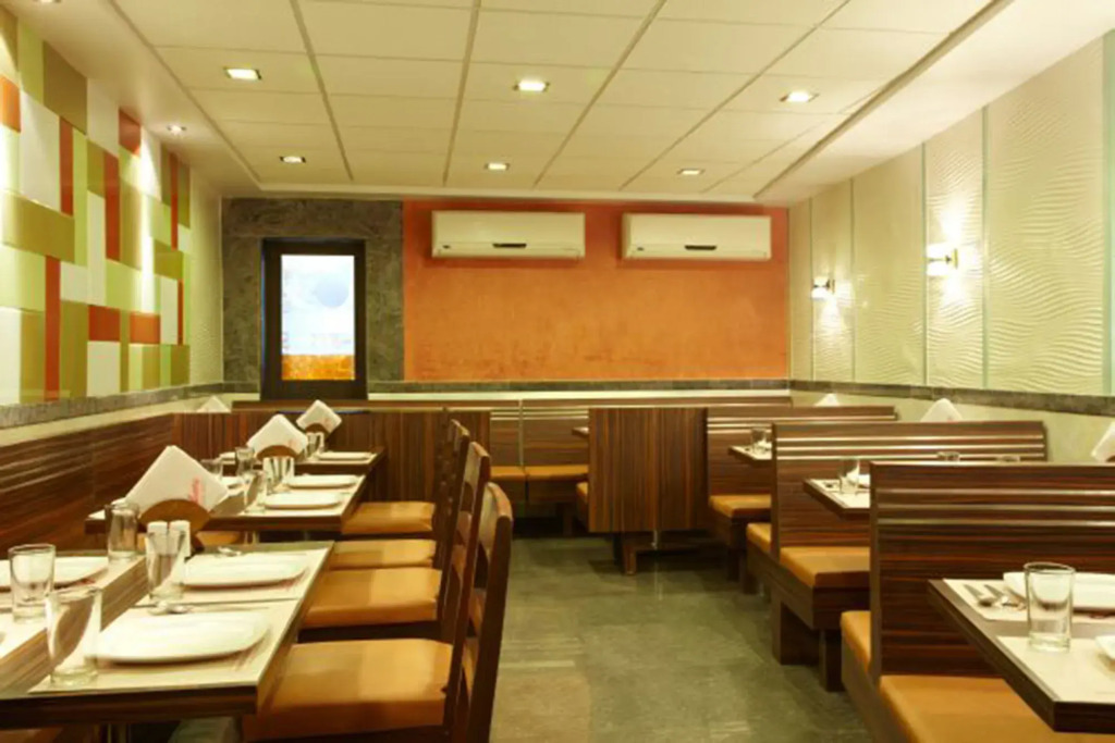 Hotel Lucky Bandra