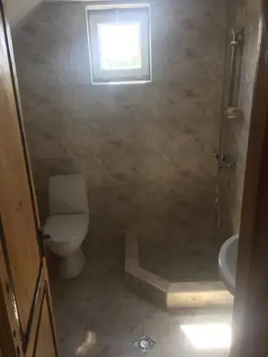 Hotel Lashtani