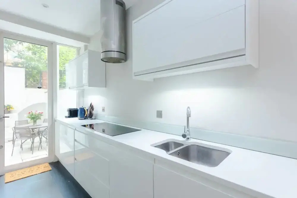 Modern 2 Bedroom Apartment Near Gloucester Road