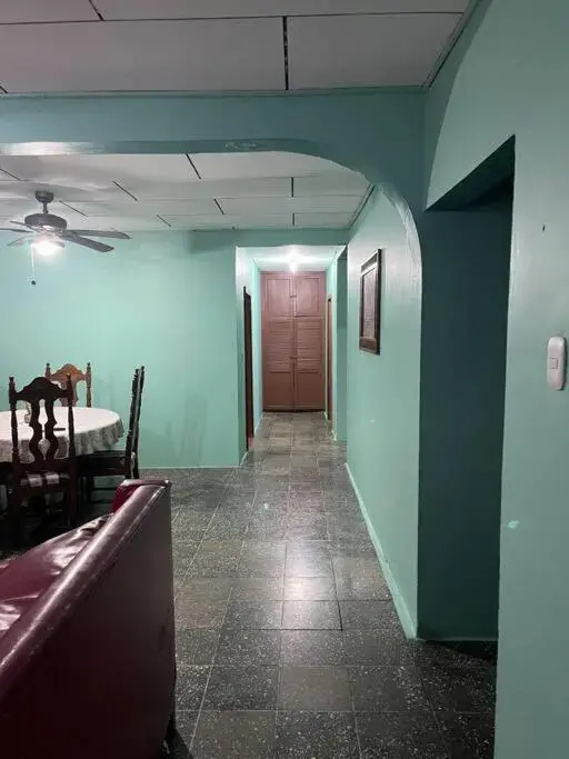 Agradable casa con 3 cuartos 2 baños cómodos..!!