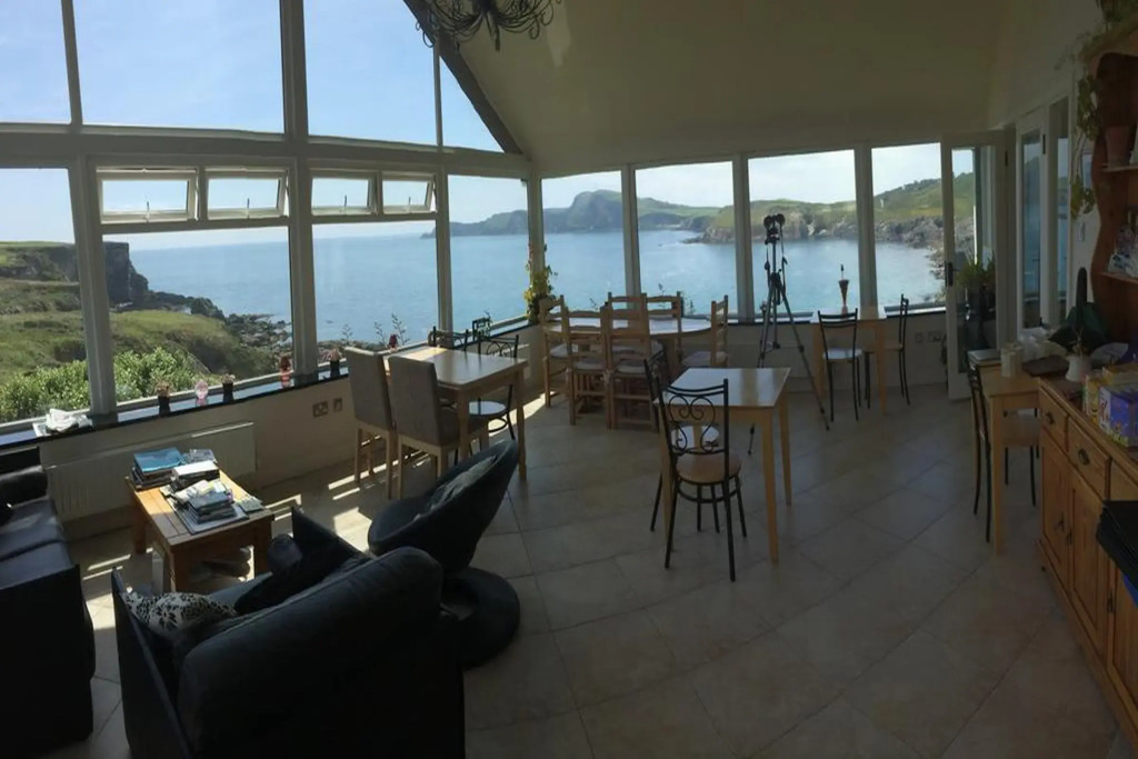 Sandycove House