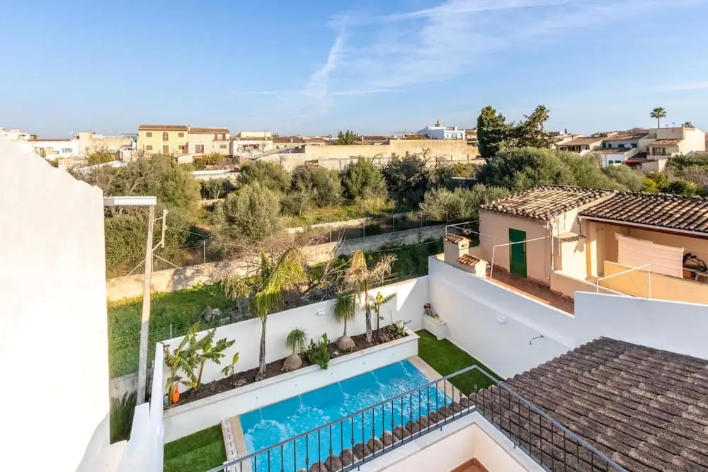 House - 3 Bedrooms with Pool and WiFi - 107616