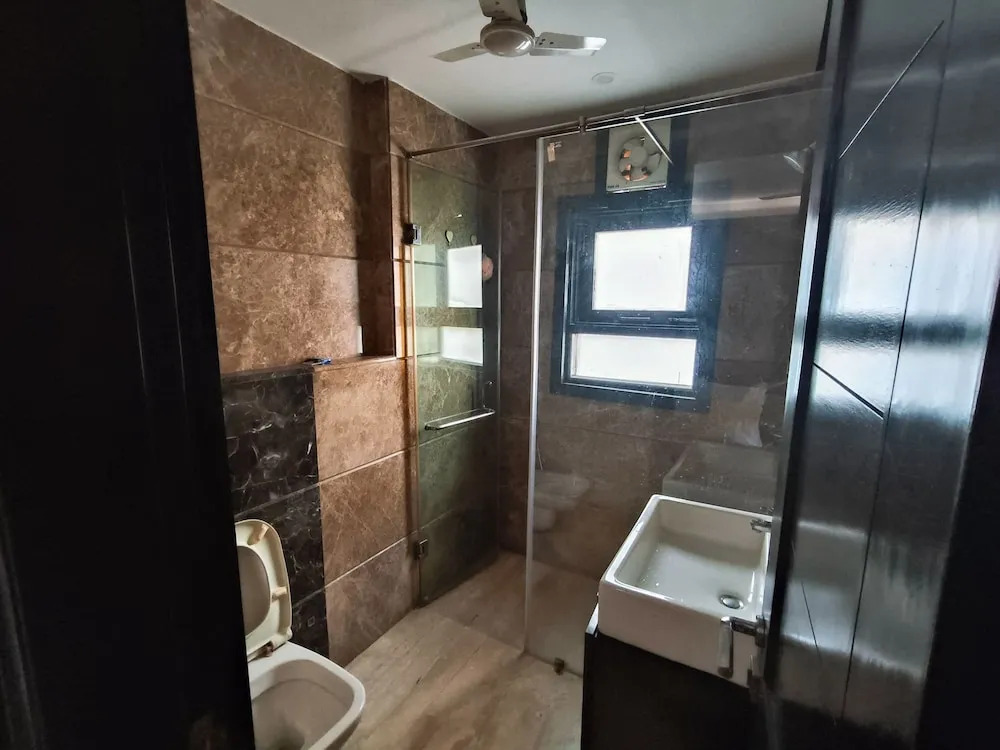 Greenleaf Apartment And Suites, Greater Kailash 1