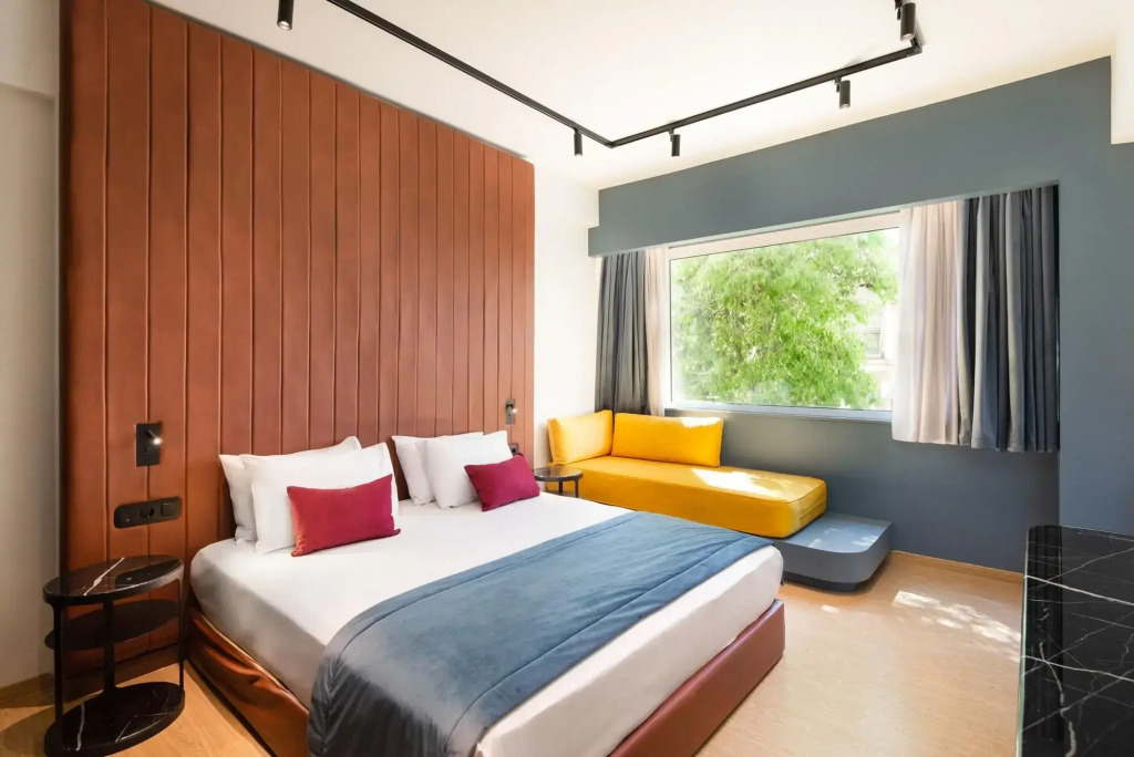 COLORS Hotel Athens