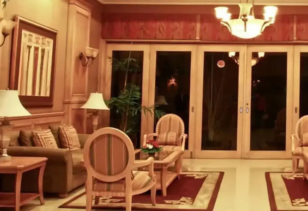 Studio Apartemen Parahyangan Residence by Anton