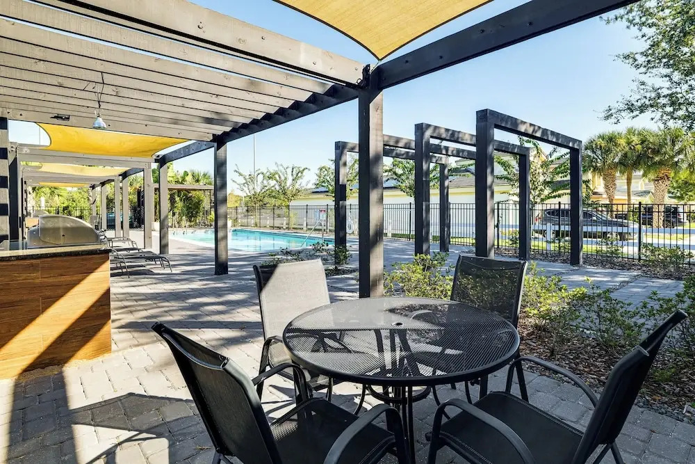 4 Mi to Disney! Pet-friendly Home w/ Pool Access