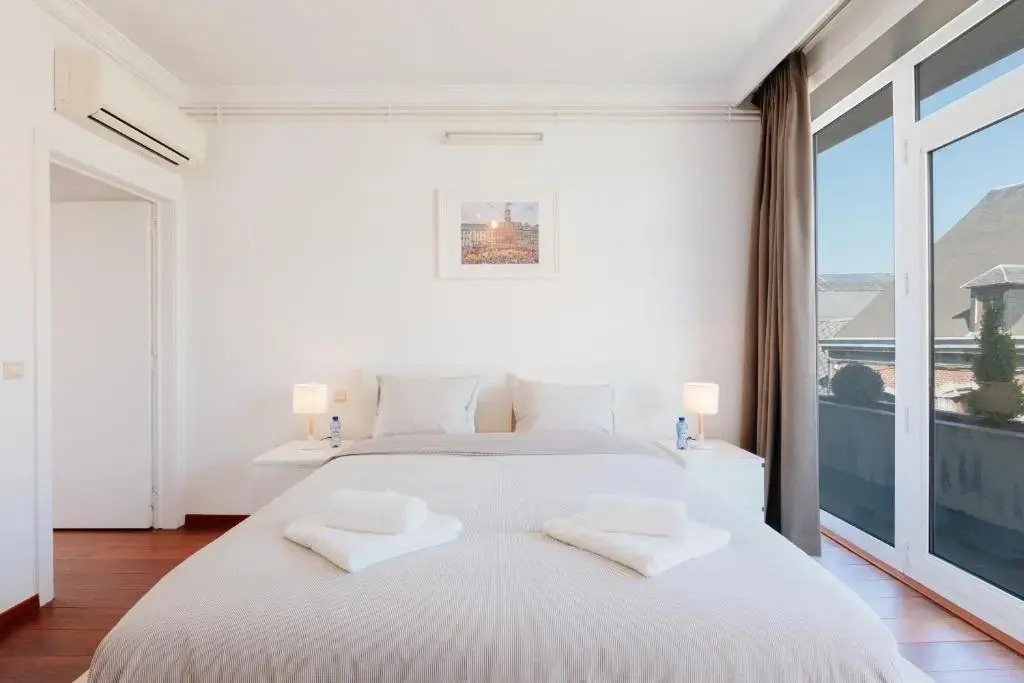 Luxury Apart' MONS City Center with Terrace