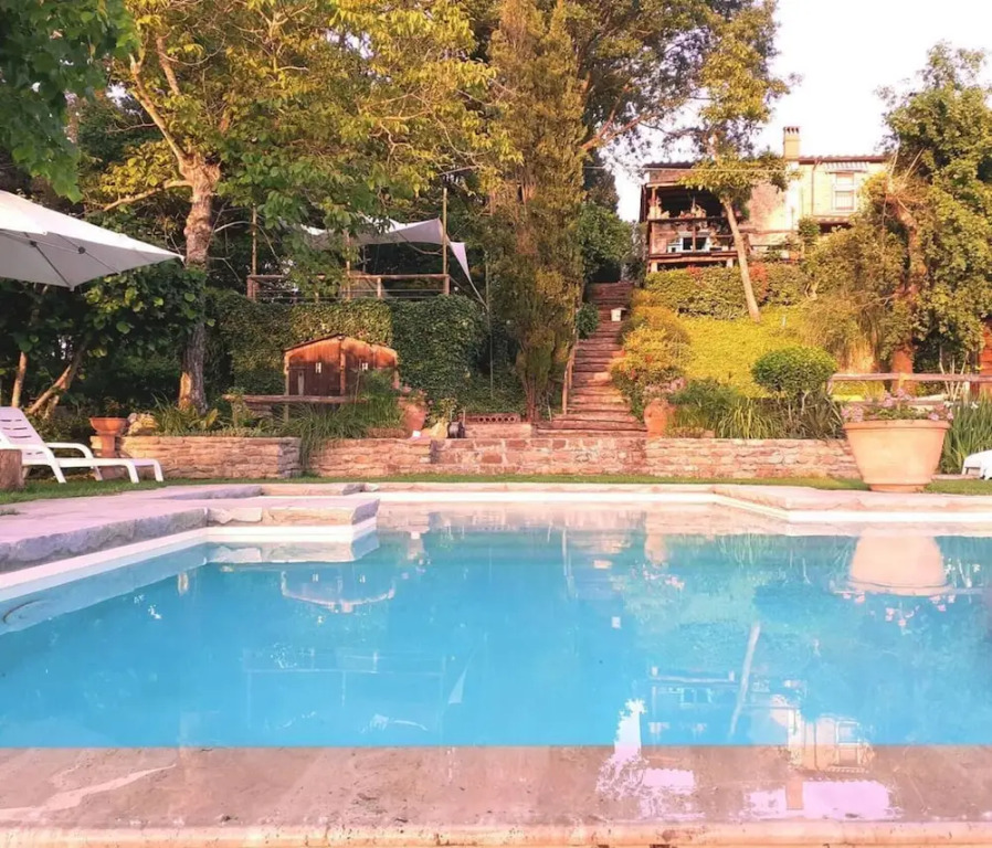 Tuscan farm Villa with Spectacular Views