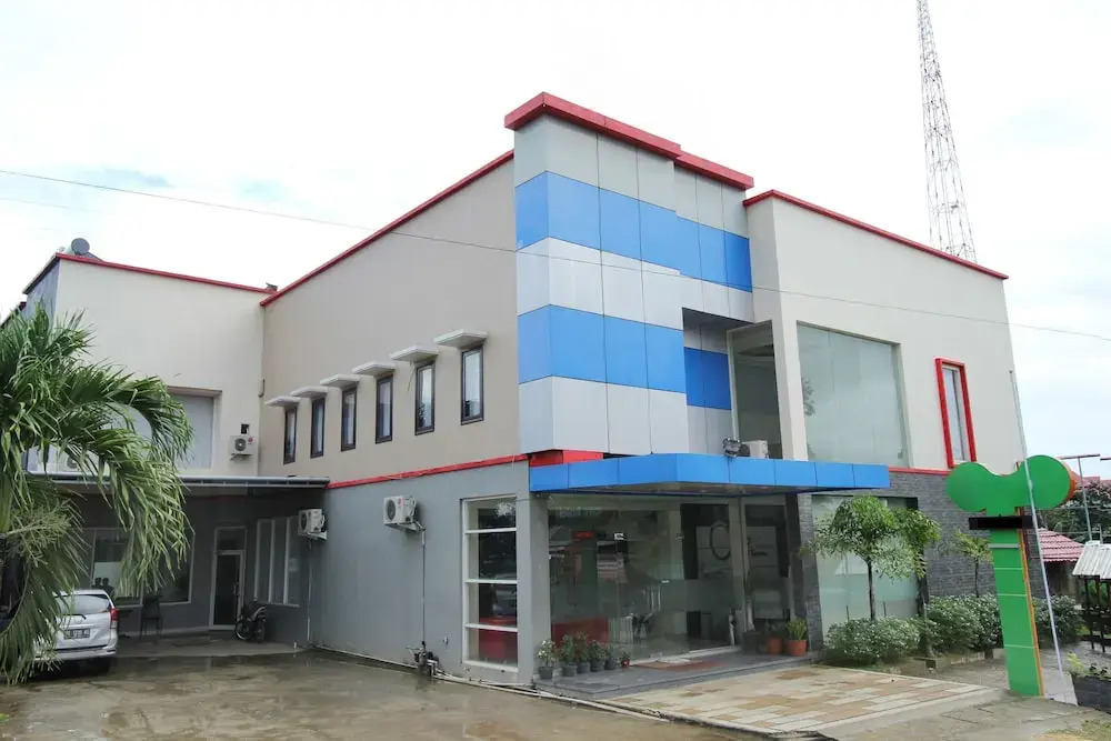 Airy Mandonga Laute Tiga 48 Kendari