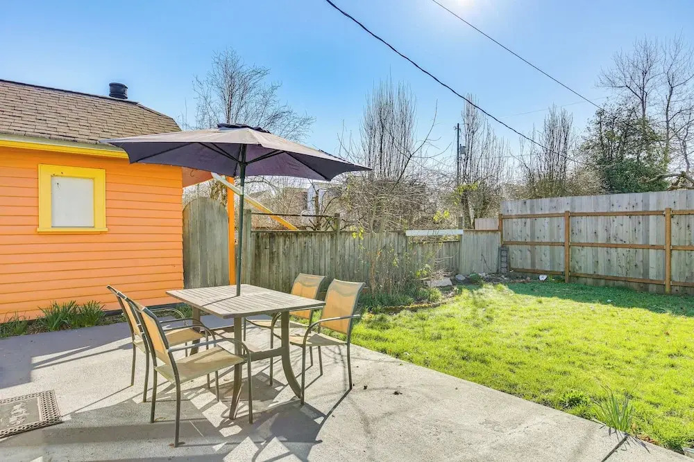 < 1 Mi to University of Oregon: Eugene Home