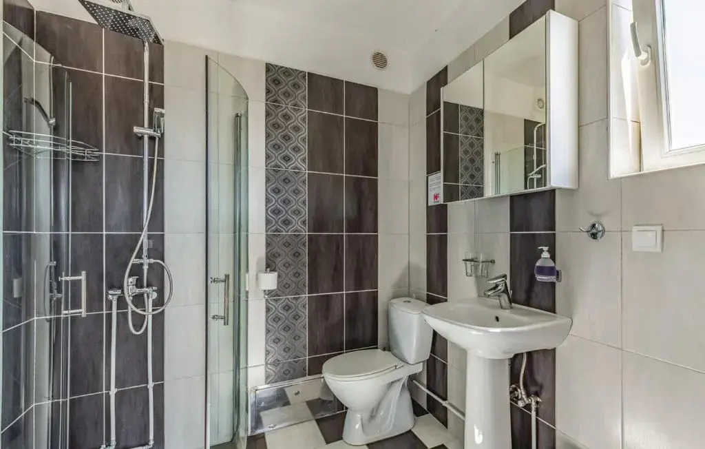 Apartment 1