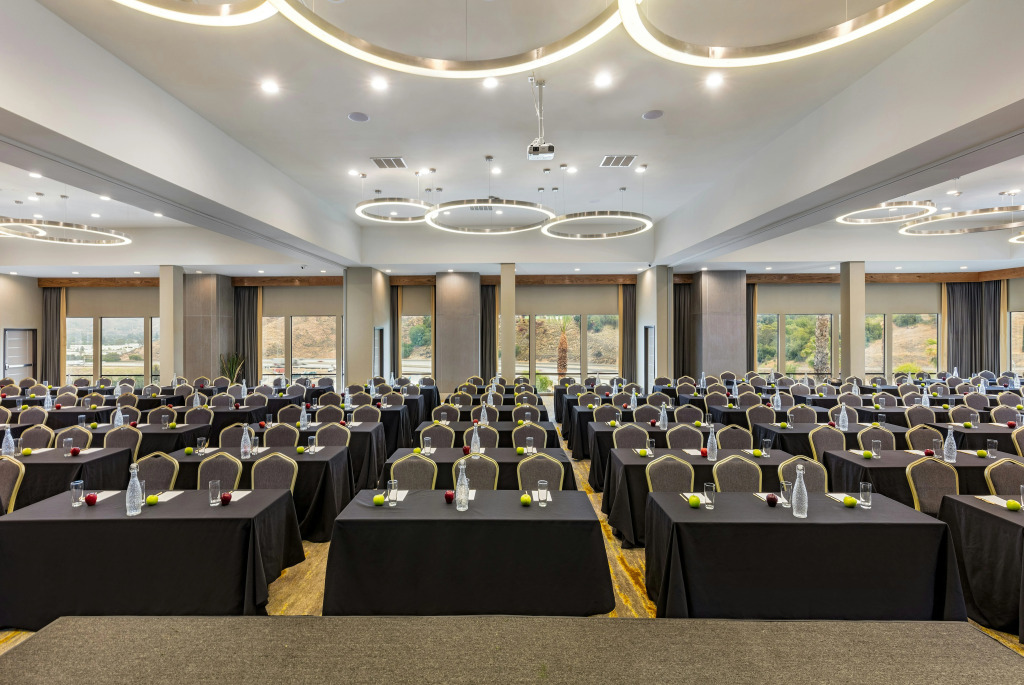 Doubletree By Hilton Pomona