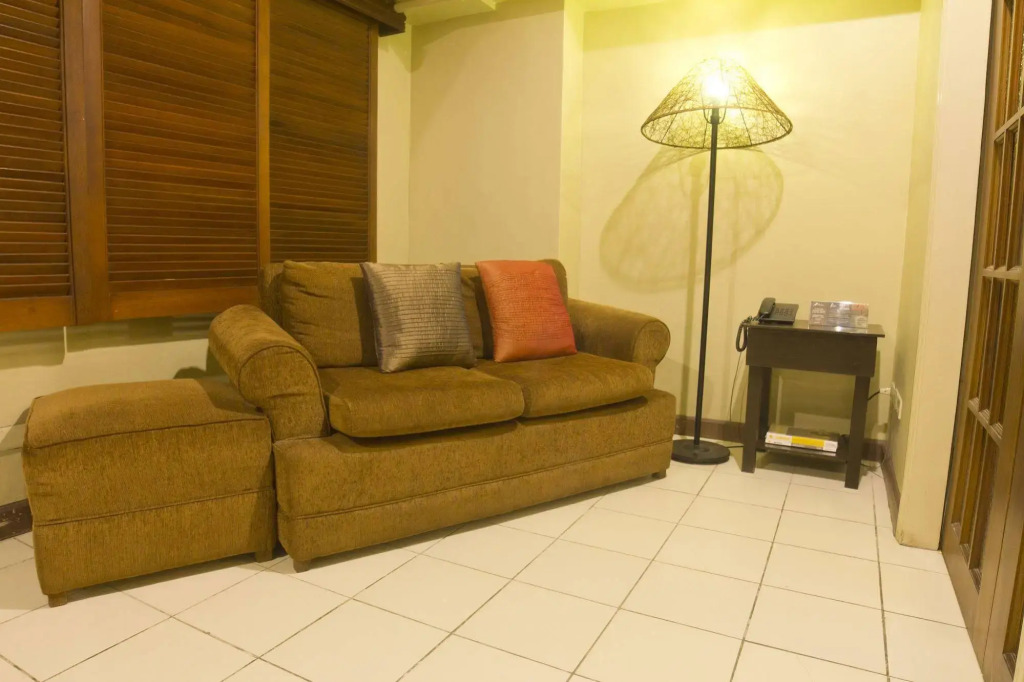 Artina Suites Hotel