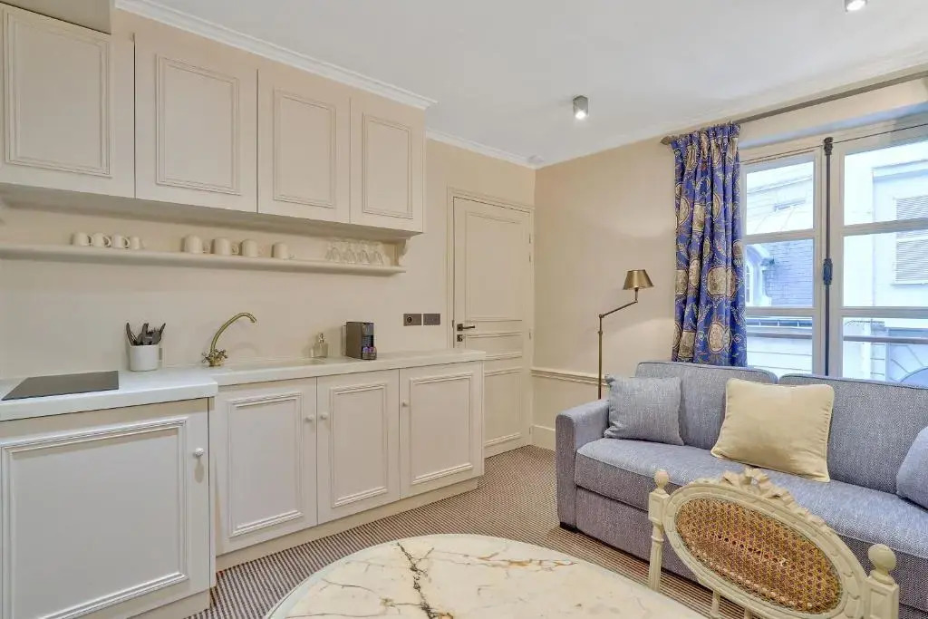 Pick A Flats Apartments in Saint Germain - Paul-Louis Courier