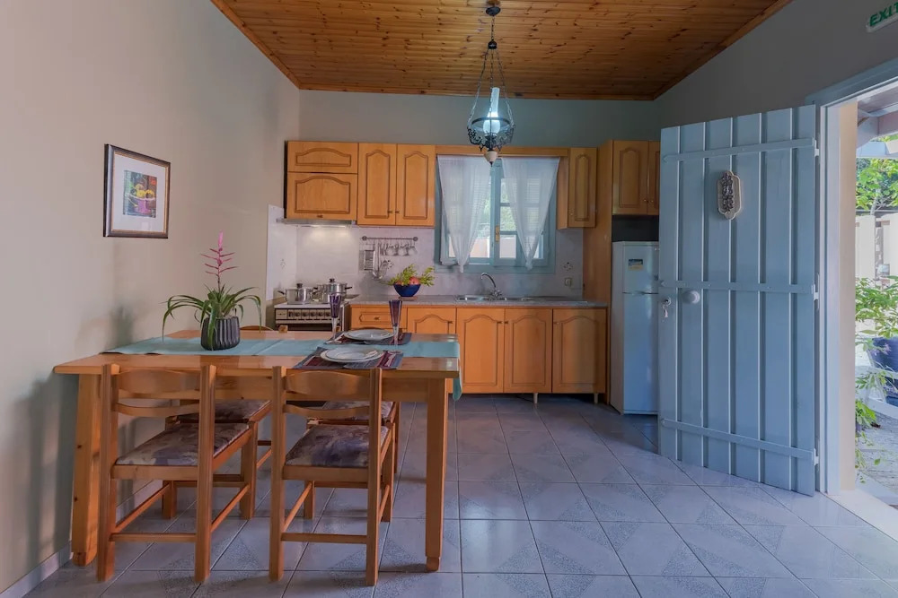 Mihaila Bungalows