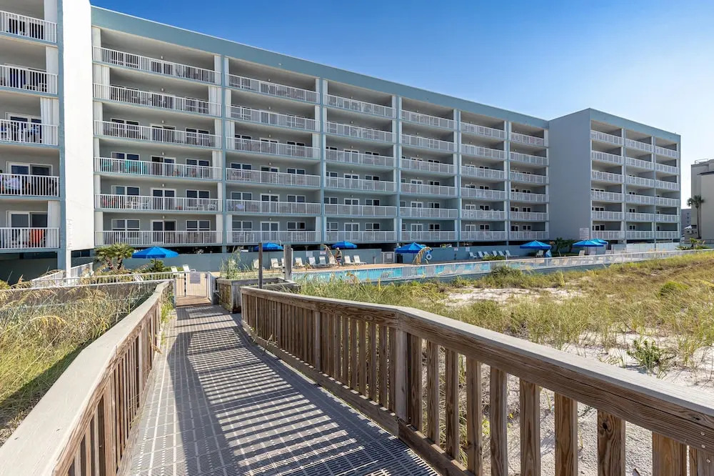 Islander Beach Resort 403 Condo