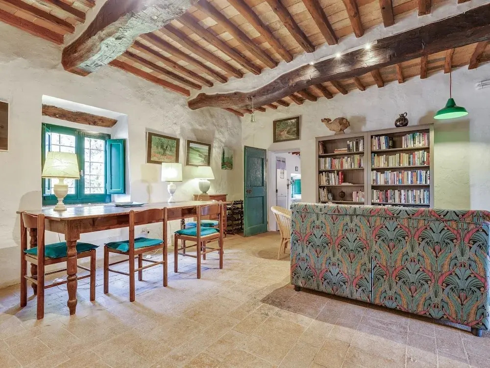 Lovely Holiday Home in Castellina in Chianti With Garden