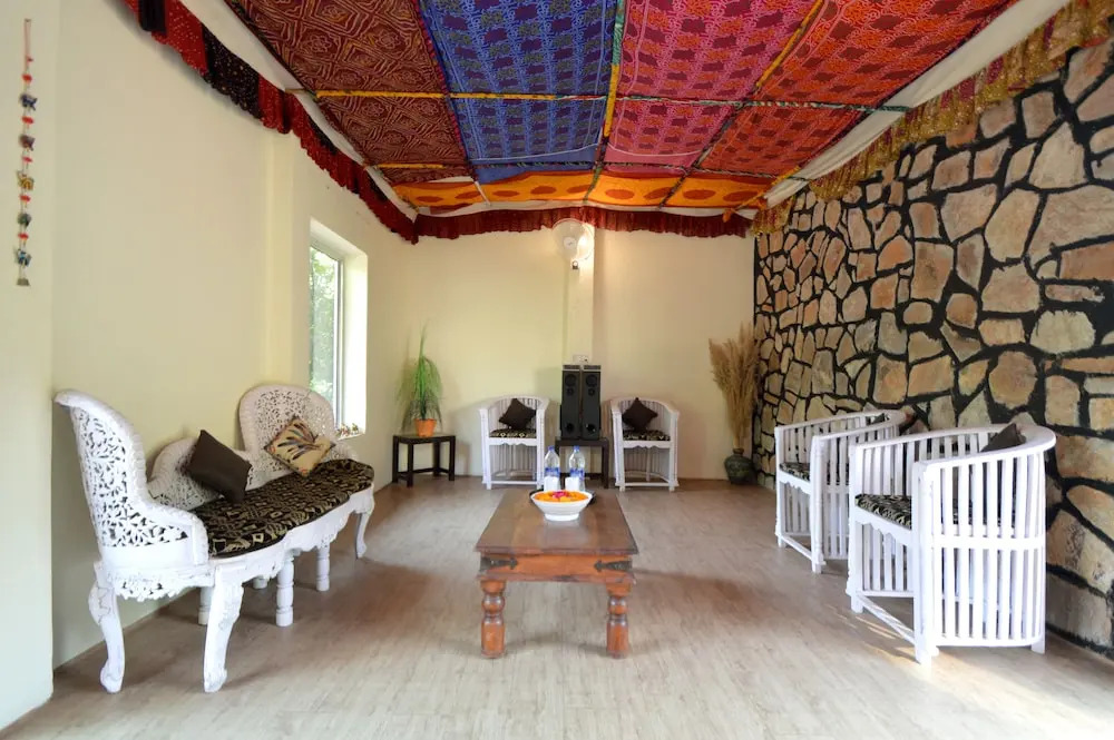Bagh Dera Camp