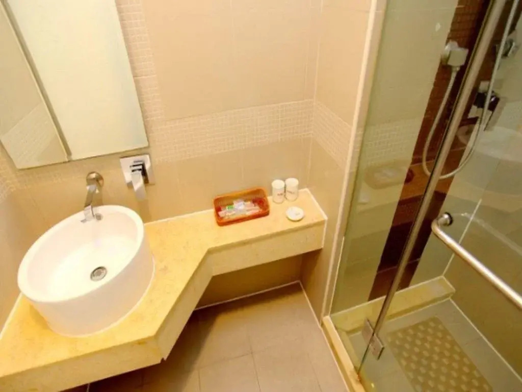 Motel 168 Nanjing Da Guang Road Inn