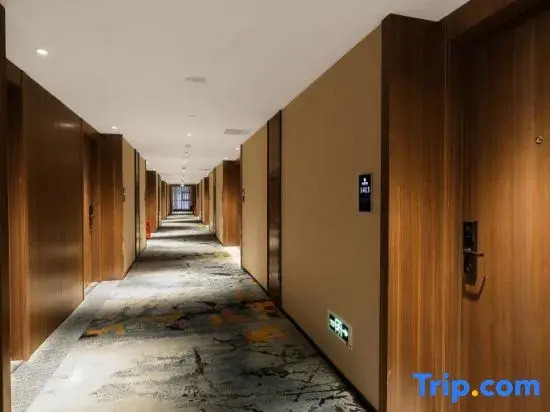 Yeste International Hotel (Chengdu Panda Base Longtansi Subway Station)