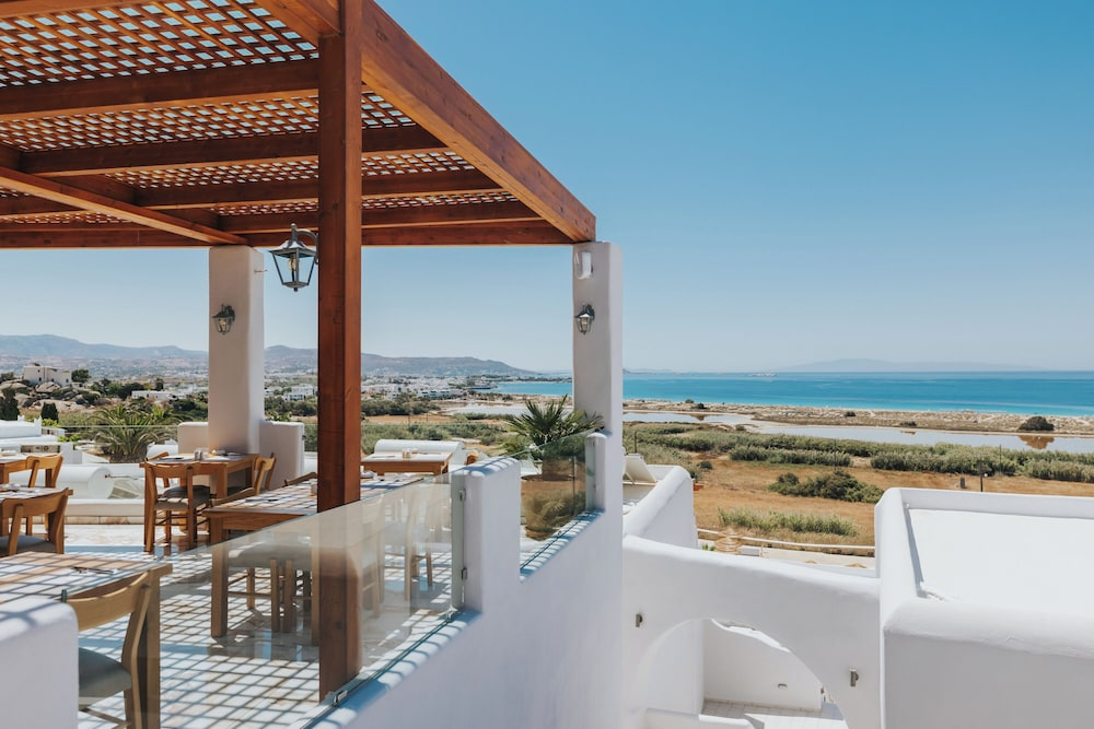 Naxos Grand Hotel