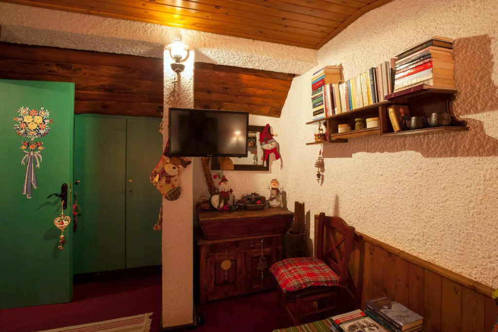 Dandy On The Hill Agoriani | Chalet Iris | Up to 6 people