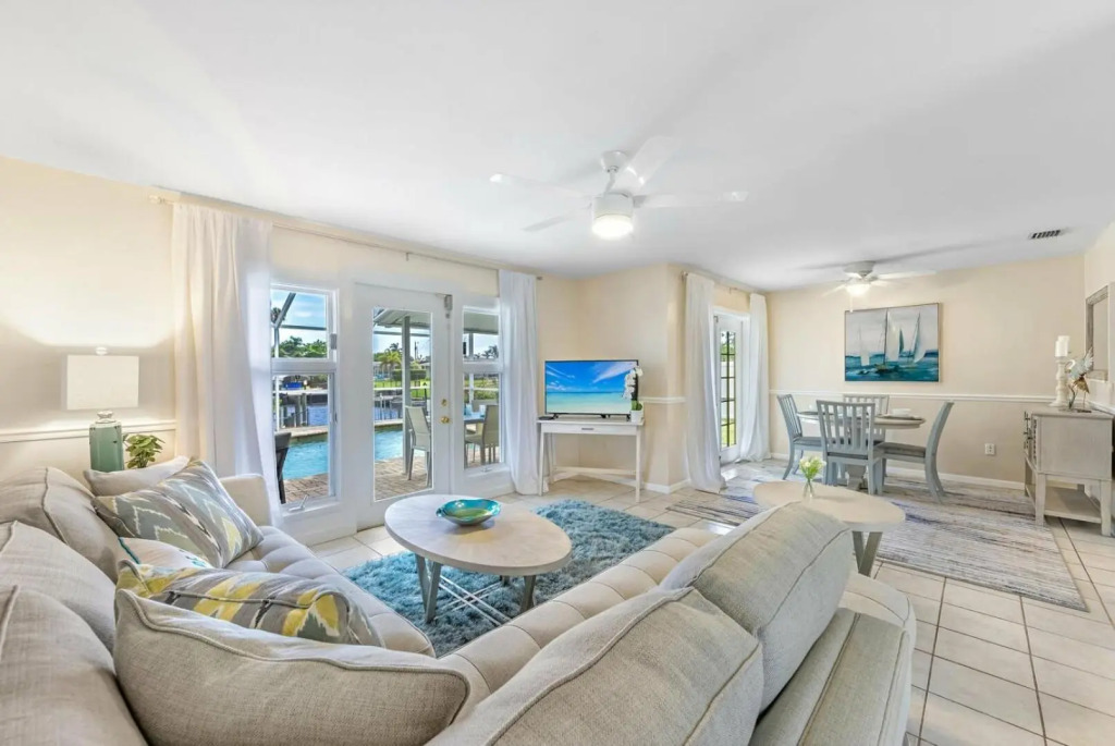 Nostra Palazzo on the Canal - Cape Coral - Roelens Vacations