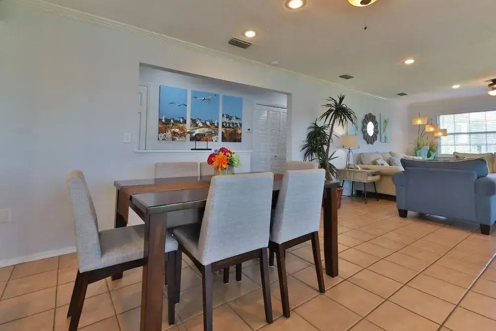 Tradewinds Beach Resort