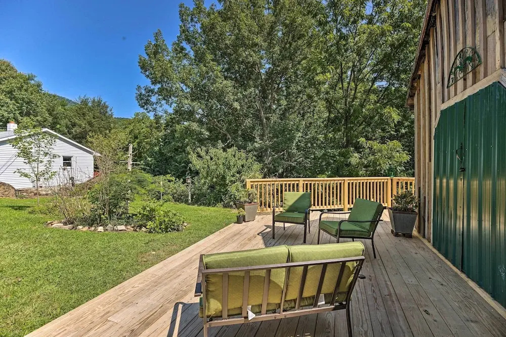 Charming Cottage < 10 Mi to Wineries & Skiing!