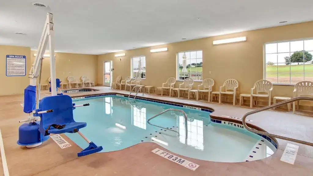 Cobblestone Hotel & Suites - Waynesboro