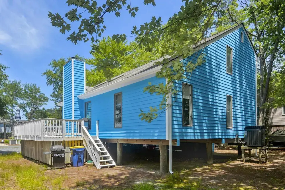 Beach Happy 322 Wellington Pkwy by Long & Foster