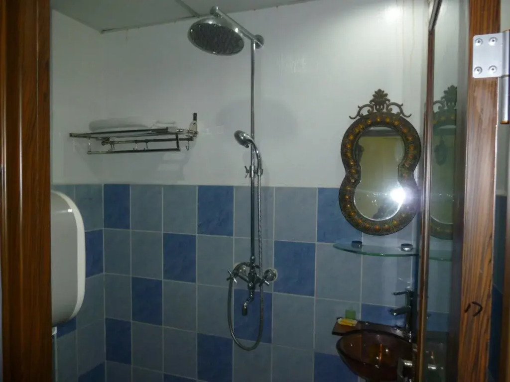 7 Hung Hung Inn