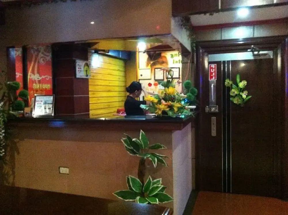 OYO 640 Spring Hotel