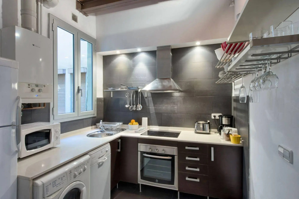 Fuster Apartments by Aspasios