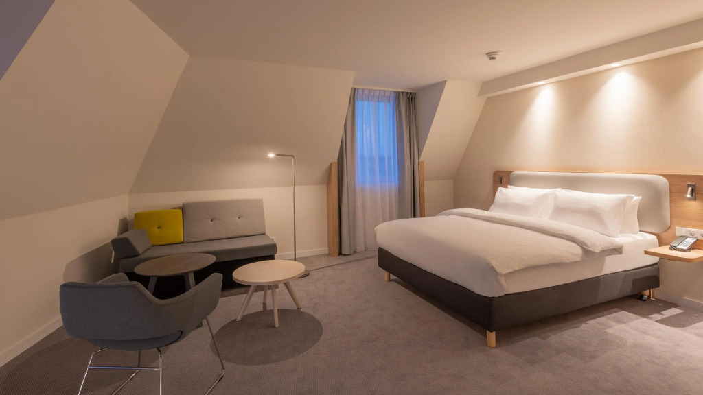 Holiday Inn Express & Suites - Potsdam by IHG