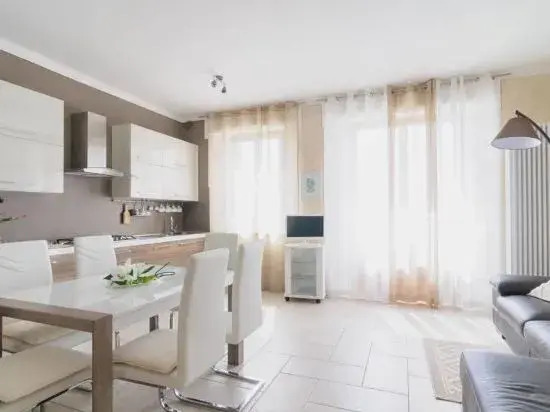 Apartment with Beautiful Sun