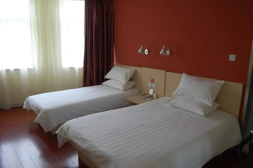 Fast Hotel Chain (Ma'anshan Railway Station)(弗思特连锁酒店(马鞍山火车站店))