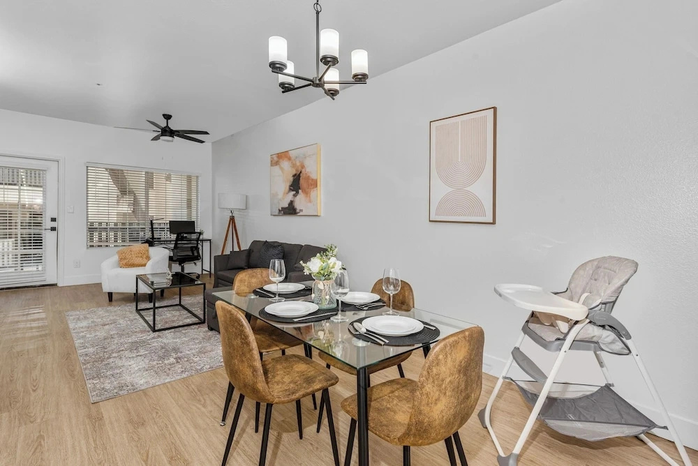 Hideaway by Stylish Stays