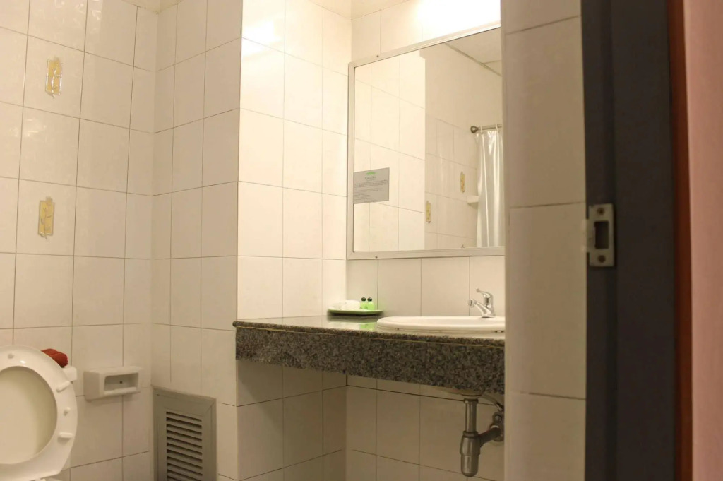 Rattana Park Hotel