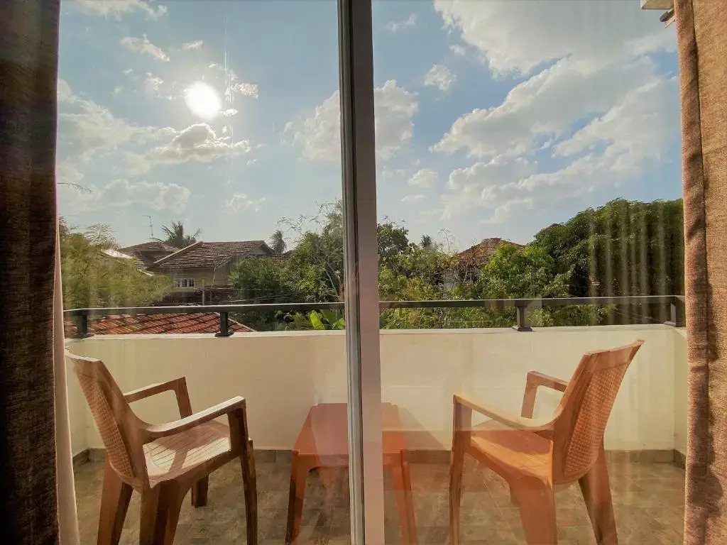 Srimadis Villa near Airport / Negombo
