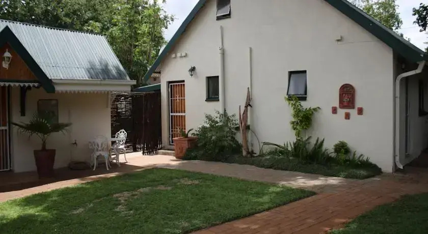 Big Tree Guesthouse & BB